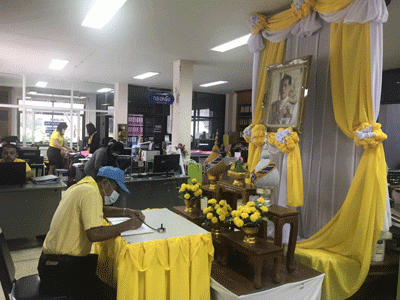 ลงนามถวายพระพรเนื่องในวันฉัตรมงคล